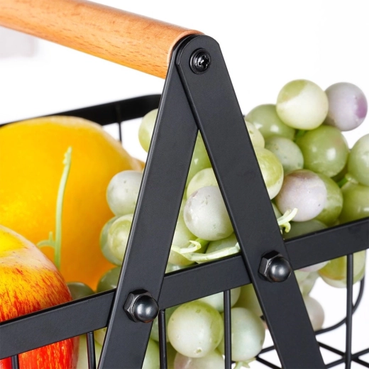 Udobno prenošenje zahvaljujući drvenoj ručki