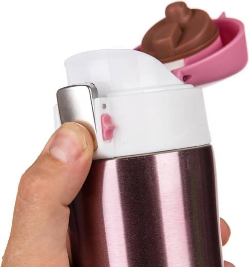 Udobno ispijanje jednom rukom