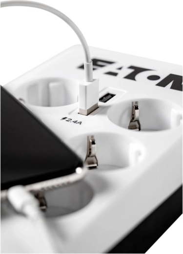 Dva USB priključka 2,4 A za brzo punjenje