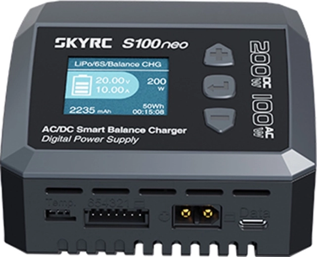 Snaga do 200 W s DC i 100 W s AC