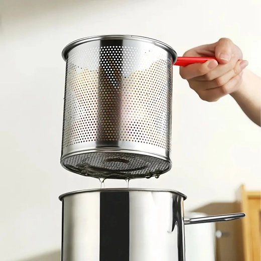 Kompaktan dizajn s odvojivom ručkom