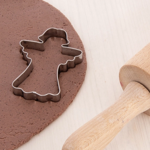 Precizan oblik anđela za blagdanske kolačiće