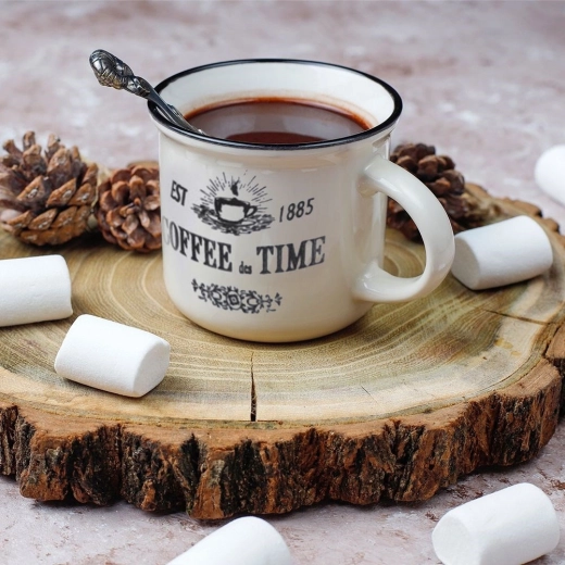 Kompaktna zapremnina 160 ml za espresso i flat white