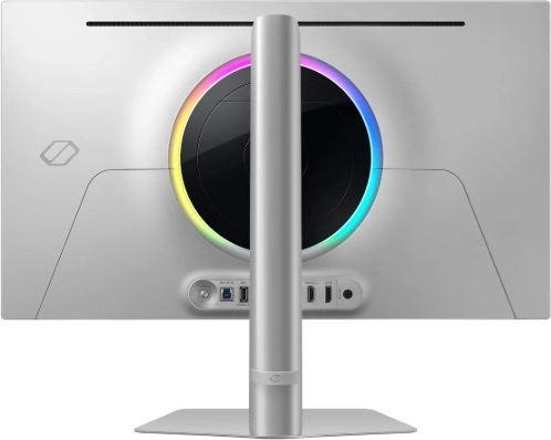 Premium stražnja strana i ambijentalni RGB prsten