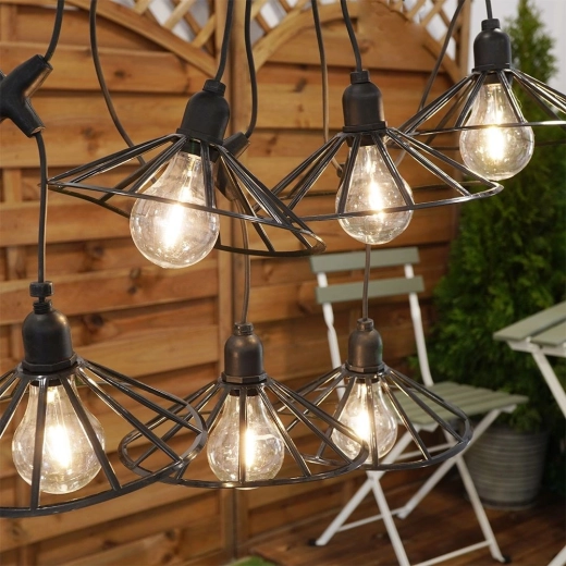 Otporna na vanjske uvjete zahvaljujući IP44