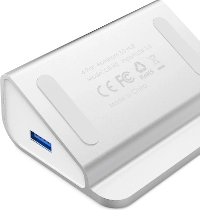 4× USB 3.0 iz jednog USB-A