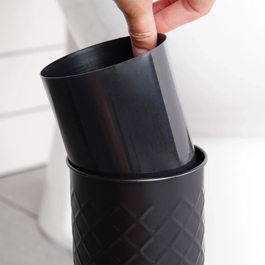 Higijenski stalak s izvadivom uloškom