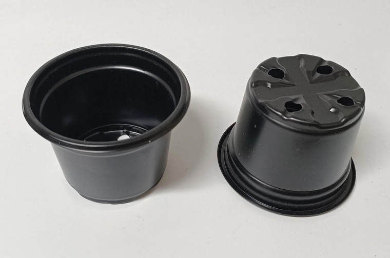 Oslobođene okrugle tegle za cvijeće 9,5 cm – set 10 kom, crne