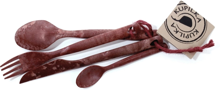 Kupilka pribor Cutlery Cranberry Red – crveni kamping set