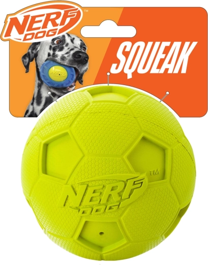 Nerf Dog gumena pištava nogometna lopta za pse 10 cm