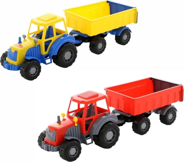 Traktor Altaj s prikolicom