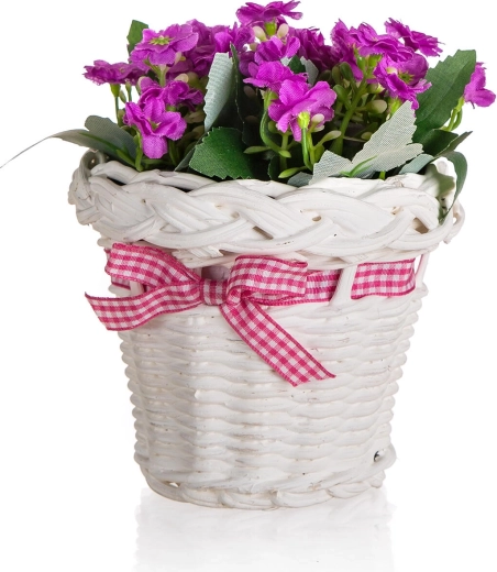 Umjetni cvijet ljubičaste boje u ratan košari 14 cm
