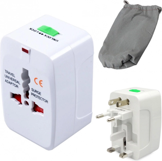 Univerzalni putni adapter