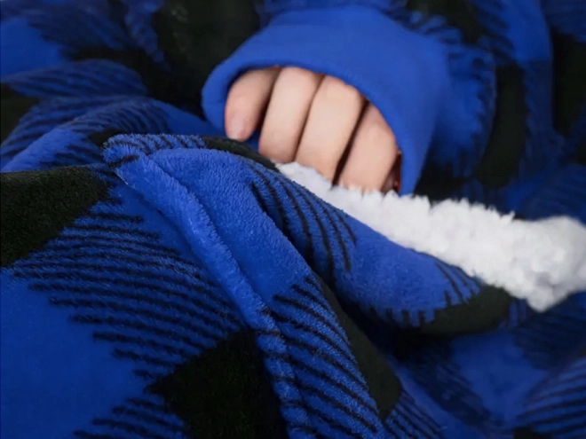 Topla oversize deka s kapuljačom