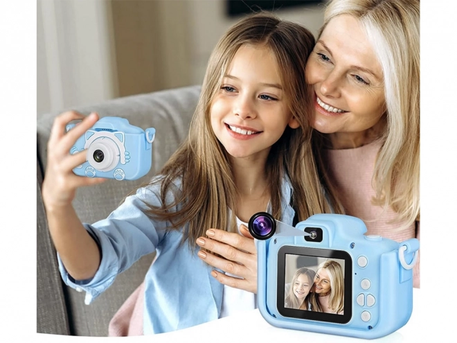 Digitalni fotoaparat za djecu s mačkom