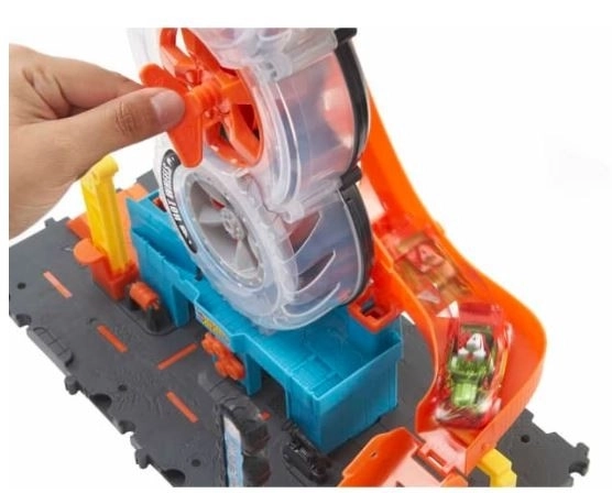 Hot Wheels garaža s trkaćim stazama