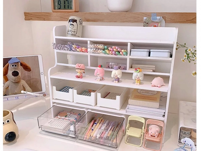 Stolni organizator s policama