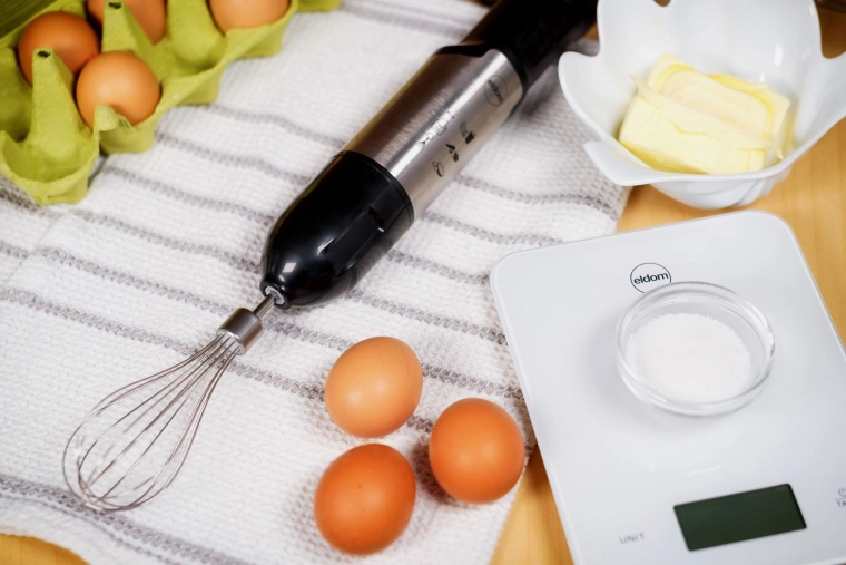 Metlica za tučenje i posuda 700 ml