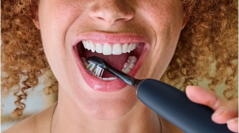 Nježna njega desni i pametni podsjetnici