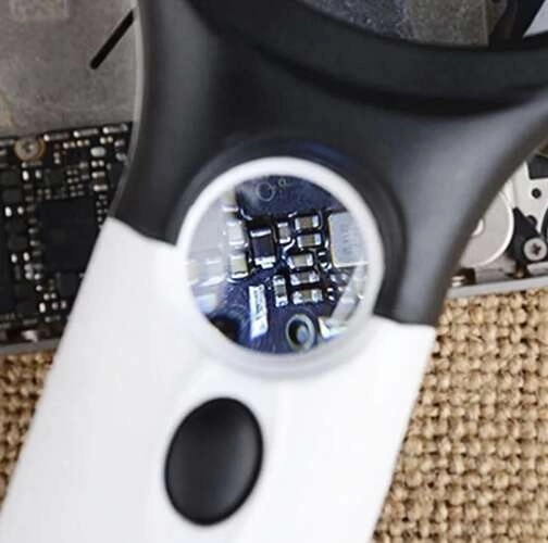 Ergonomska lupa s LED osvjetljenjem Izoxis