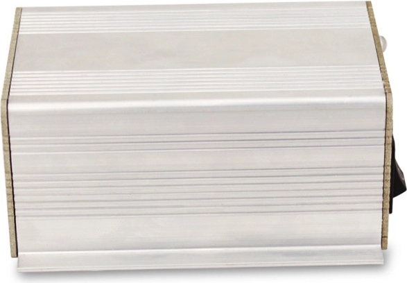 Kompaktno i izdržljivo kućište