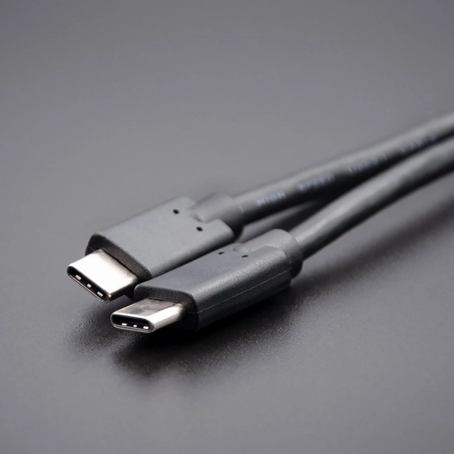 USB-C na USB-C kabel za prijenos podataka i punjenje, 3m, crni