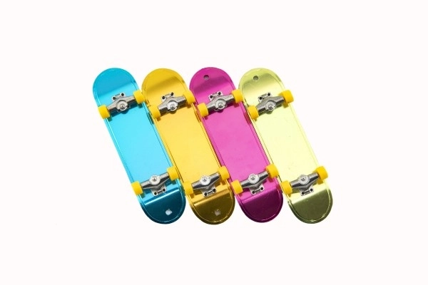 Odvijač s prstnim skateboardom s dodacima - 9 cm