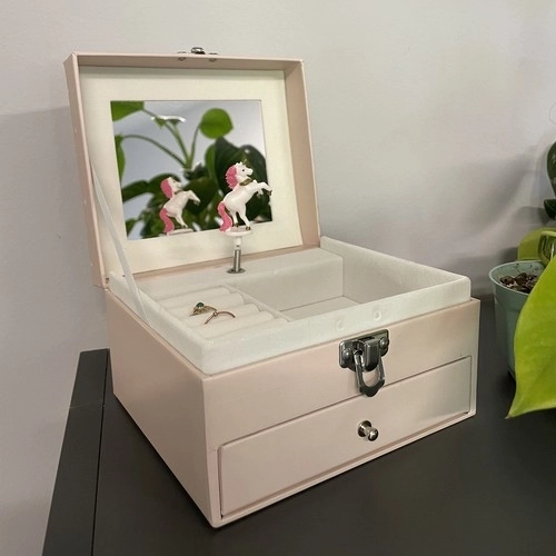 Kutija za nakit/glazbena kutija 22903