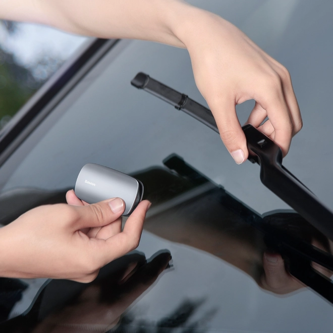 Oštrač brisača automobila Tarnish