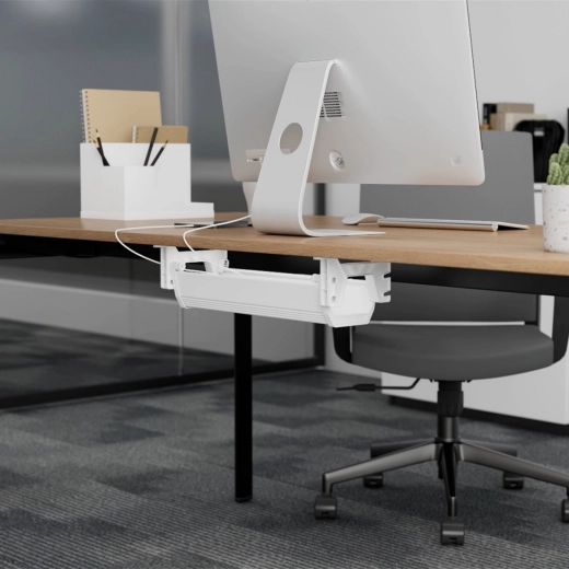 Red i sigurnost ispod stola