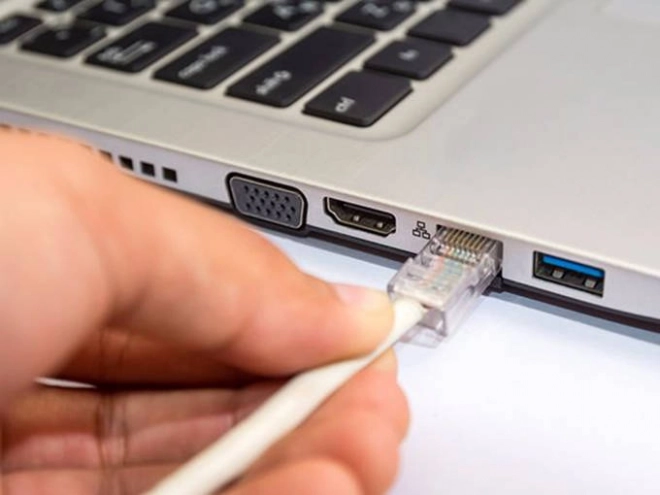 Mrežni kabel lan cat5e rj45 uvijeni par ethernet 15m