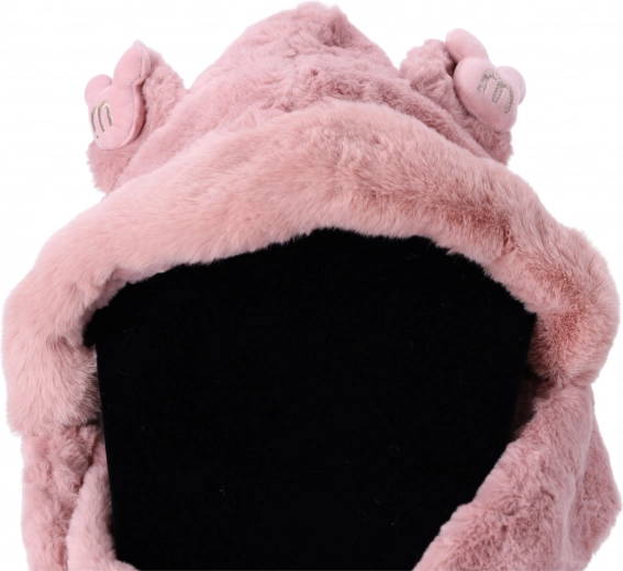 Presladak dizajn s ušima