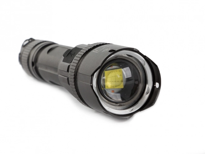 Vojnička taktička svjetiljka s LED Cree XHP99