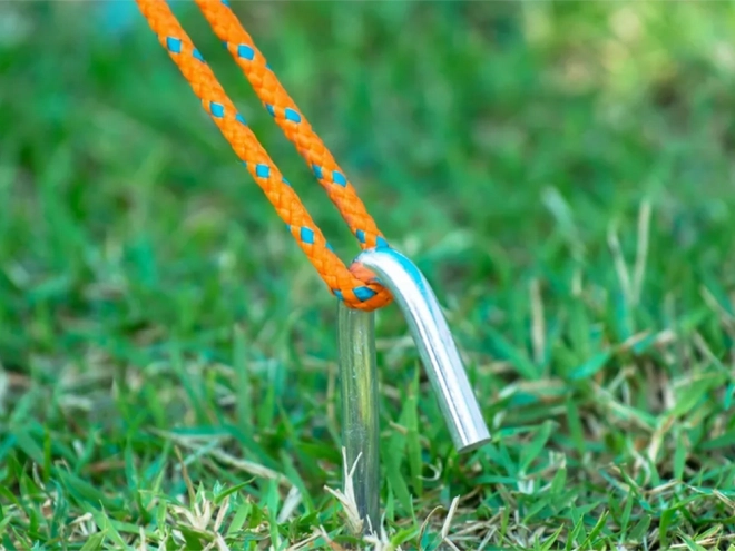 Čelični klinovi za šator 31cm 10 komada kuke i omče