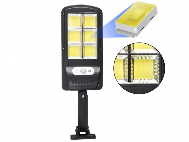 Solarnu lampu s senzorom pokreta i promjenom svjetla