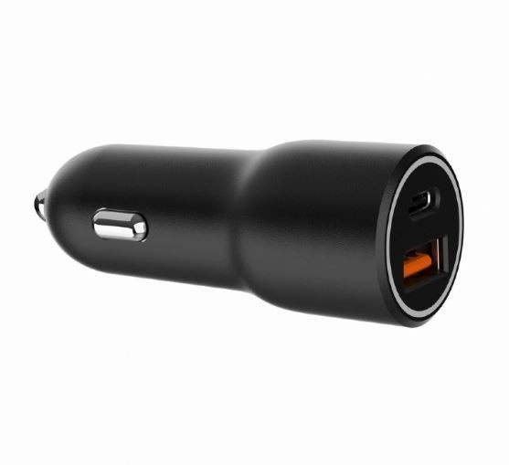 Brzi crni USB-A/USB-C punjač za auto 38W PD