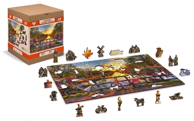 Drvene puzzle bicikl u Amsterdamu