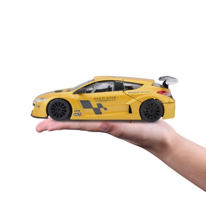 Bburago 1:24 Renault Mégane Trophy Metalik Žuta 18-22115