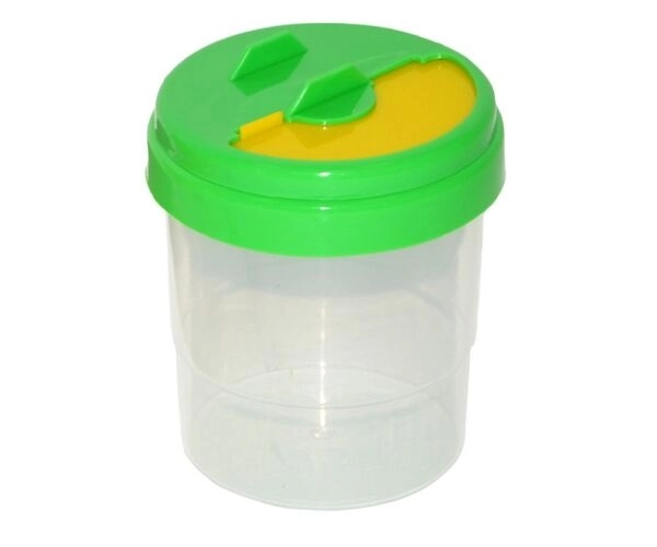 Čaša za vodu s plastičnim poklopcem