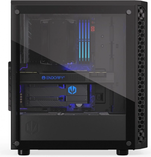 Bočni panel od kaljenog stakla za savršen uvid