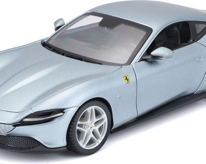 Model Ferrari Roma u mjerilu 1:24 siva