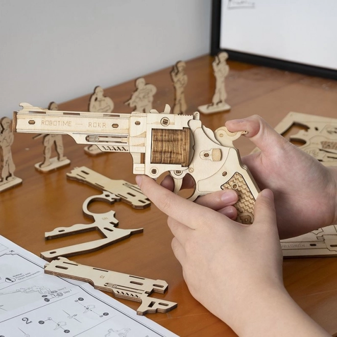RoboTime 3D drvene mehaničke puzzle Revolver Corsac