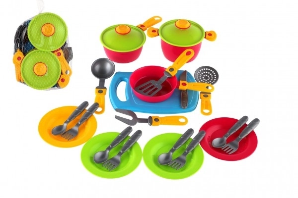 Set posuđa s plastičnom daskom u vrećici 20x12x12cm