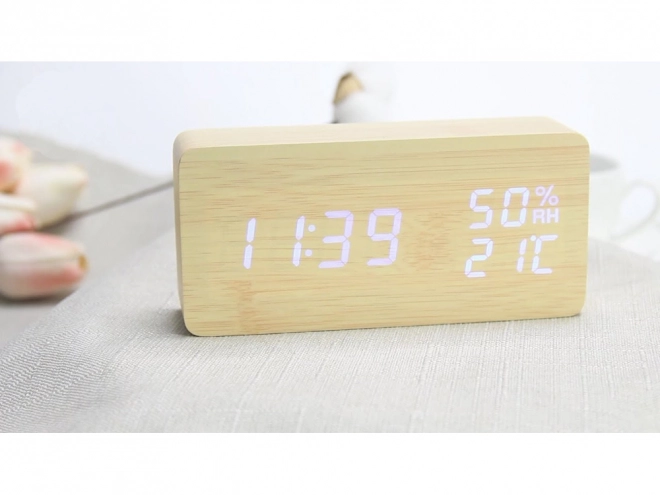 Moderni elektronički budilica s USB-om