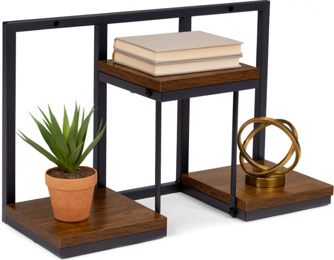 Praktične police u dekoru drva