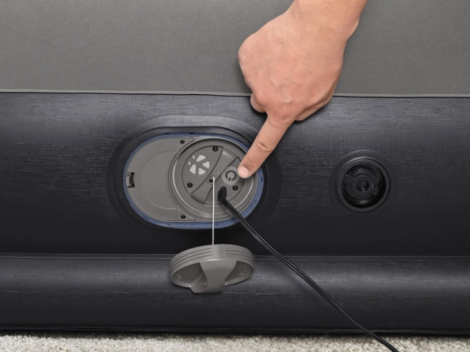 Nafukovaci madrac Tritech s USB pumpom