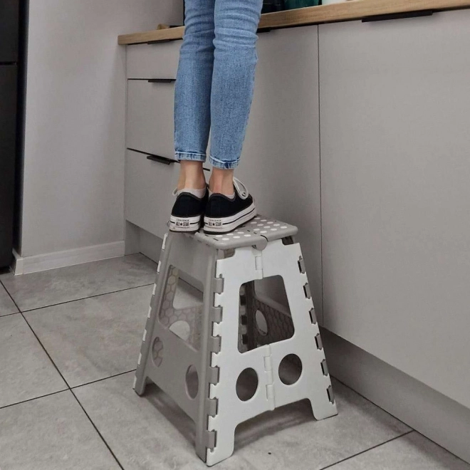 Sklopiva protuklizna stolica 39 cm svijetlosiva
