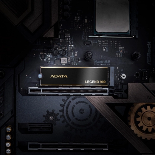 Munjevite performanse PCIe 4.0 x4