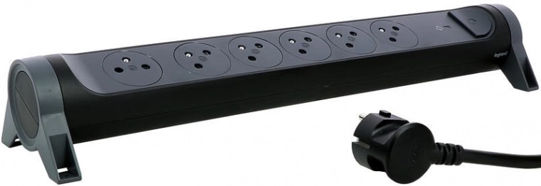 Šest utičnica za više uređaja