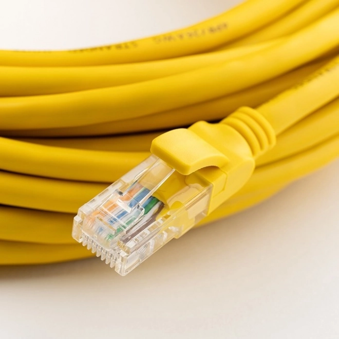 RJ45 CAT6 UTP Prolazni utikač s pozlaćenim kontaktima, 100 kom